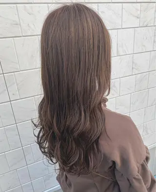 セミロング カラー 磯田 冬弥のヘアスタイル