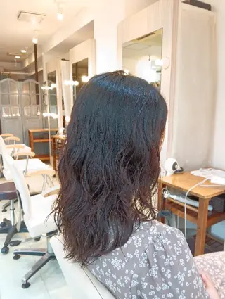 セミロング DiMPlE  【ディンプル】 越谷/越谷駅前所属・DiMPlEみやじま はつみのヘアスタイル