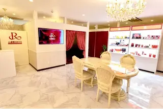 立体小顔×艶肌×美ボ ディ似合わせ施術 岡のエステ・リラクイメージ