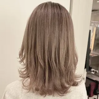 カラー 加藤芽実カラーリスト ／ミルクティーカラーのヘアスタイル