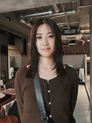 セミロング 前野 日奈のヘアスタイル