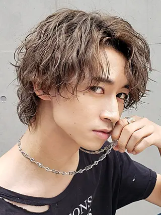ショート パーマ メンズ fifthメンズ原宿 波巻きパーマ平居俊太のヘアスタイル