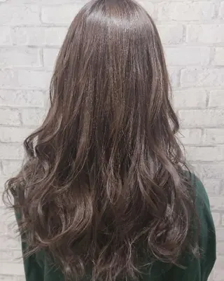 セミロング カラー ヘアアレンジ 秋山 幸太のヘアスタイル