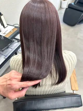 カラー 秦 海来のヘアスタイル