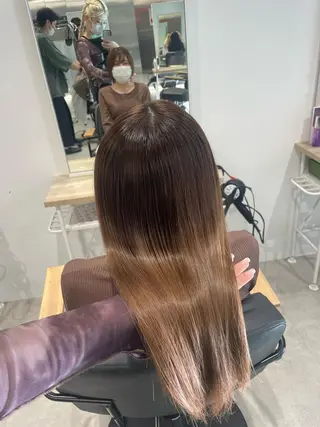 ロング クルミ/ 💕ワンホンネイルのネイルデザイン