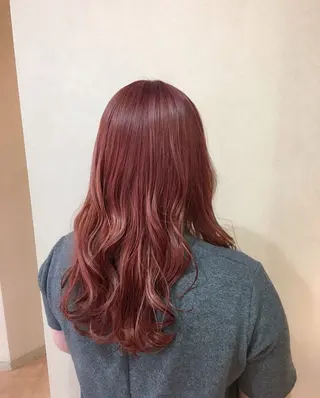 ロング カラー ヘアサロンジプソ【旧ライラ】所属・佐々木 美帆のヘアスタイル