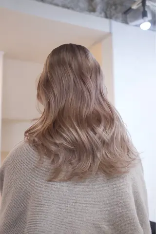 セミロング カラー ヘアアレンジ 🦠カラーリスト/ 魚瀬あおい🦠のヘアスタイル