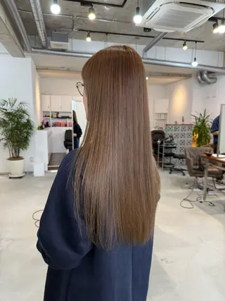 ロング カラー カイリ /レイヤーカットのヘアスタイル