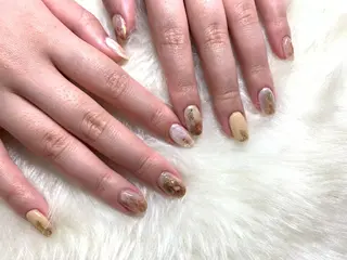 ミディアム Kono Nanamiのネイルデザイン