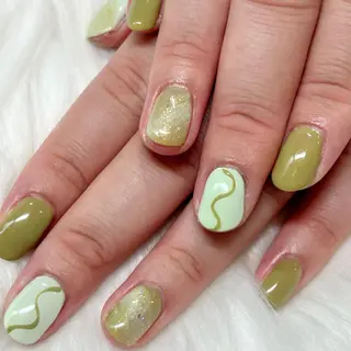 ネイル はあとねいる筑紫口店 Hitomiのネイルデザイン