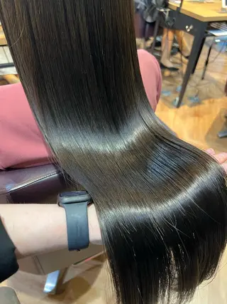 ロング カラー 韓国🇰🇷レイヤー 映える顔周り🩷のヘアスタイル