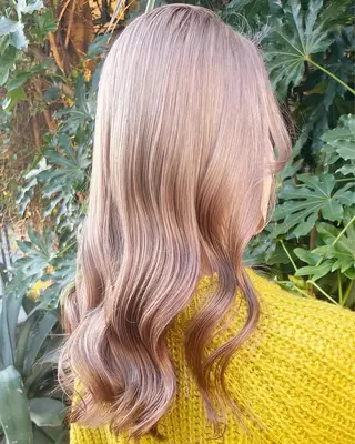 ロング カラー ヘアアレンジ AiM エイム　韓国レイヤーのヘアスタイル