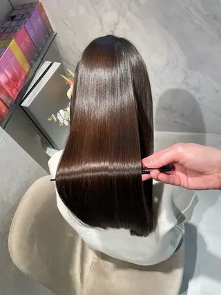 ロング 「似合わせ/髪質改善 《ワタル》」のヘアスタイル