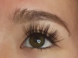 マツエク・マツパ 林 茉美のマツエク・マツパデザイン