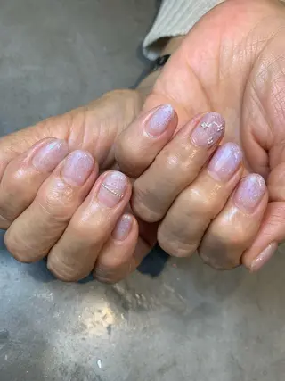 ネイル アトリエ・マリス所属・福与 美幸のネイルデザイン