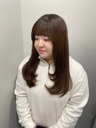 セミロング 中村 心春のヘアスタイル