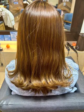 ミディアム 宮川 桃英のヘアスタイル