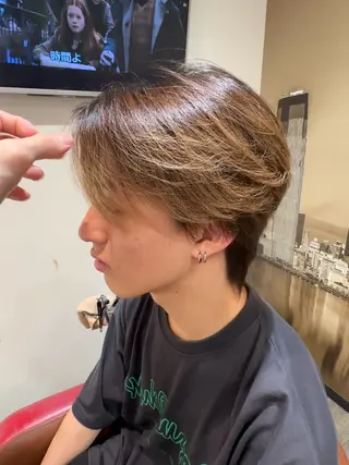 メンズ 岡田 遥希のヘアスタイル