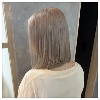 ショート カラー ショート・ハイトーン ズーキーのヘアスタイル