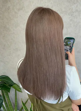 セミロング カラー Taku /ケアハイトーンのヘアスタイル