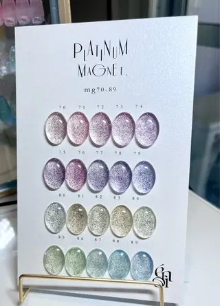 ネイル 丹野 奈菜のネイルデザイン