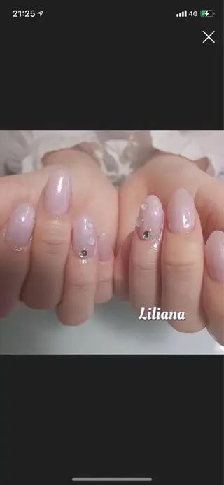 ネイル 艶々の美爪を〜 【リリアーナ】のネイルデザイン