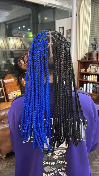 ヘアアレンジ デザインカラー/ ブリーチ/コーンロウのヘアスタイル