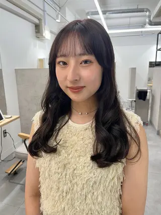 ロング カラー thee所属・渡邊 ひかるのヘアスタイル