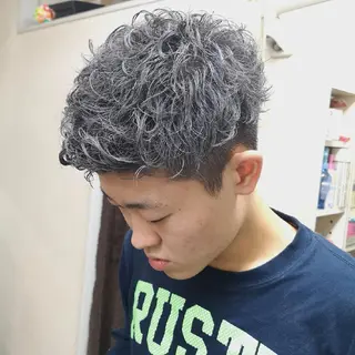 カラー パーマ メンズ 渡辺 愛枝/艶カラー🩵のヘアスタイル