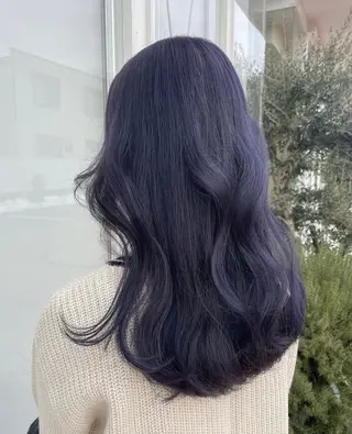 ロング カラー アニータバイガネーシャ所属・木藤田 結衣のヘアスタイル