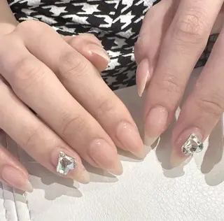 ネイル VENUSBELT moeのネイルデザイン