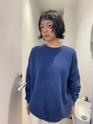 ショート パーマ ボブ/ハイトーン REINAのヘアスタイル