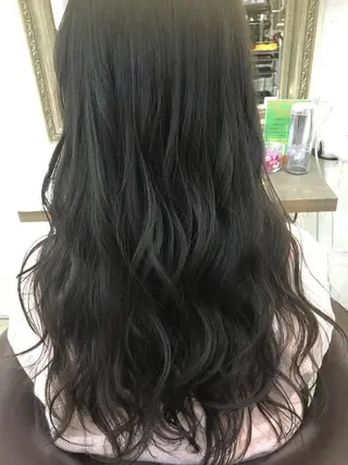 ロング カラー 早坂 裕真のヘアスタイル