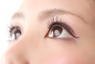 マツエク・マツパ 浅野 優衣のネイルデザイン