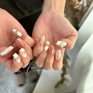 ネイル Feliz所属・Feliz 楽しいネイルサロンのネイルデザイン