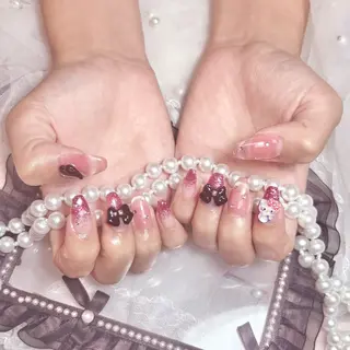 ネイル Yudia🎀 Momokaのネイルデザイン