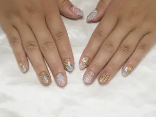 ネイル 魚谷 日菜のネイルデザイン