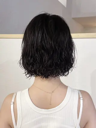 ショート ボブ/ショート/ 高発色カラー/満里奈のヘアスタイル