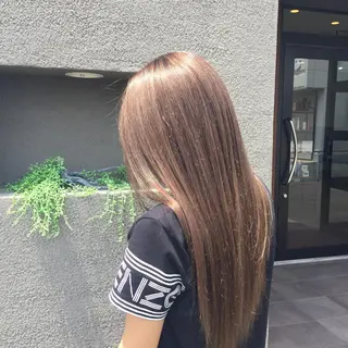 ロング maco 艶感ハイトーン🦋のヘアスタイル