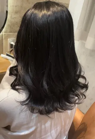 セミロング カラー Ma chérie  by Lond所属・大西 天使のヘアスタイル