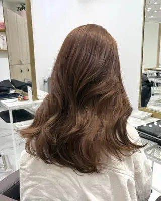 セミロング カラー 横浜美容室/透明感 カラー/レイヤーのヘアスタイル