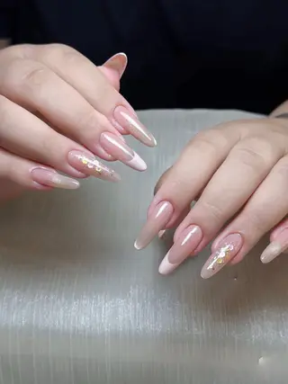 ネイル T. Leeのネイルデザイン