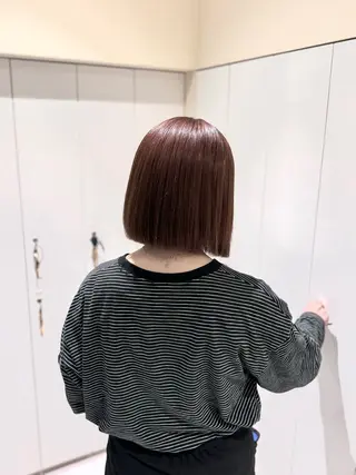 ミディアム カラー 小山田 愛美のヘアスタイル