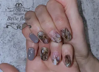 ミディアム ネイル Belle fleurのネイルデザイン