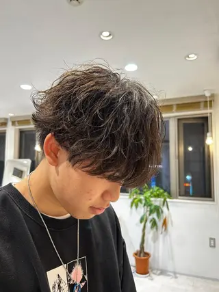 ショート パーマ メンズ AI TOKYO  横浜店所属・メンズ支持数No.1 👑リュウ👑のヘアスタイル