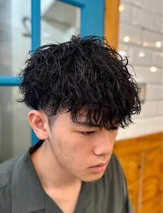 パーマ メンズ ショート、メンズ のかつらぎです🌼のヘアスタイル