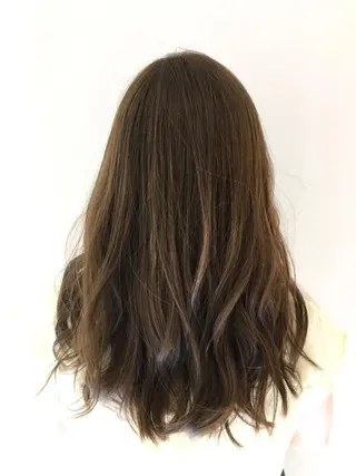 セミロング カラー 松浦 正覚のヘアスタイル