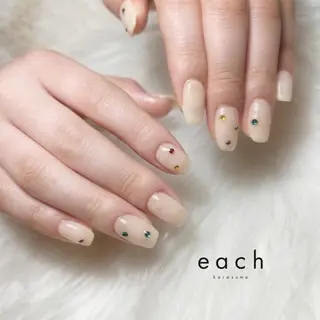 ネイル 𝒆𝒂𝒄𝒉 kanako 🕊のネイルデザイン