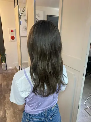 ロング ボブ/透明感カラー 岸本涼奈のヘアスタイル