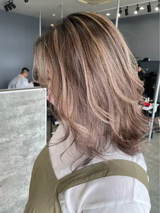 カラー ✂︎GLITTER ✂︎東ヶ崎　湧✂︎のヘアスタイル